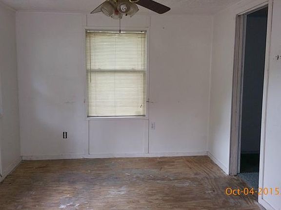 3rd image of 1327 W Patterson St