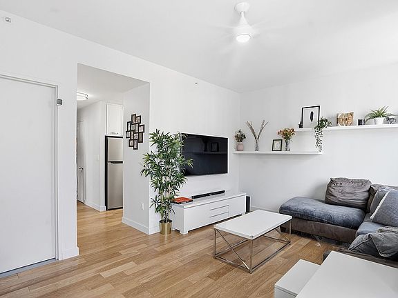 2nd image of 8 Vanderbilt Ave APT 9H