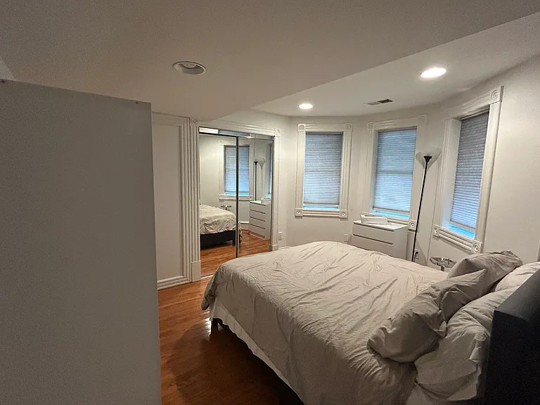 1272 New Hampshire Ave NW #2 — Photo 6