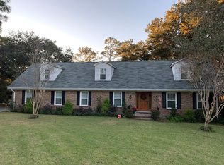 760 London Dr, Charleston, SC 29412