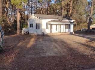 94 N Mitchell Ford Rd, Clarkton, NC 28433