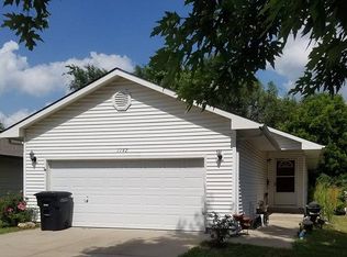 1142 N Osage St, Augusta, KS 67010