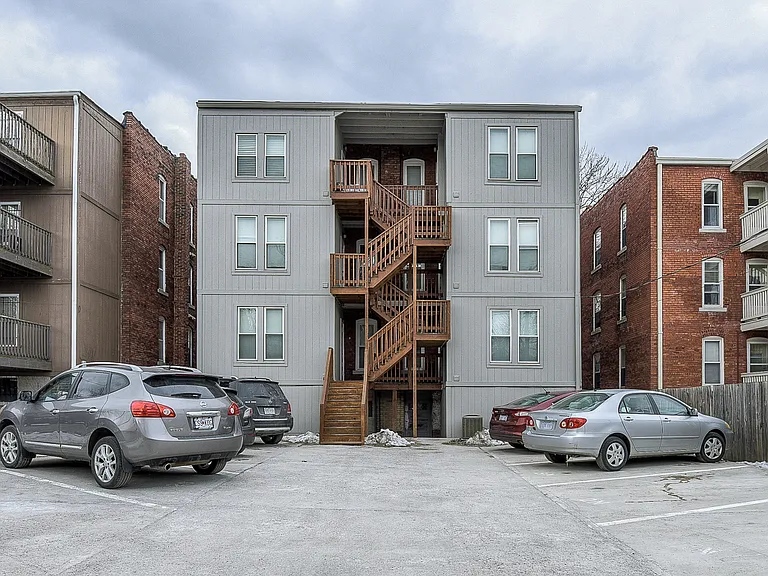2541 Cherry St #3S — Photo 31