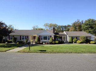 40 Pine Ave, Freehold, NJ 07728