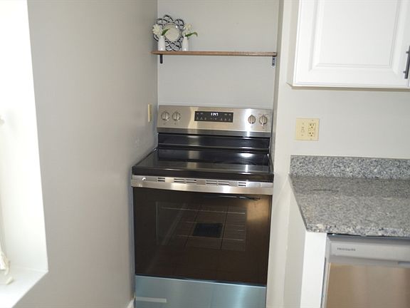 4th image of 2428-2430 Providence Rd