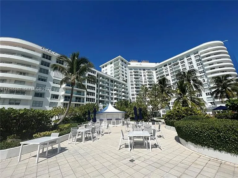 5161 Collins Avenue Cu #1711 — Photo 27
