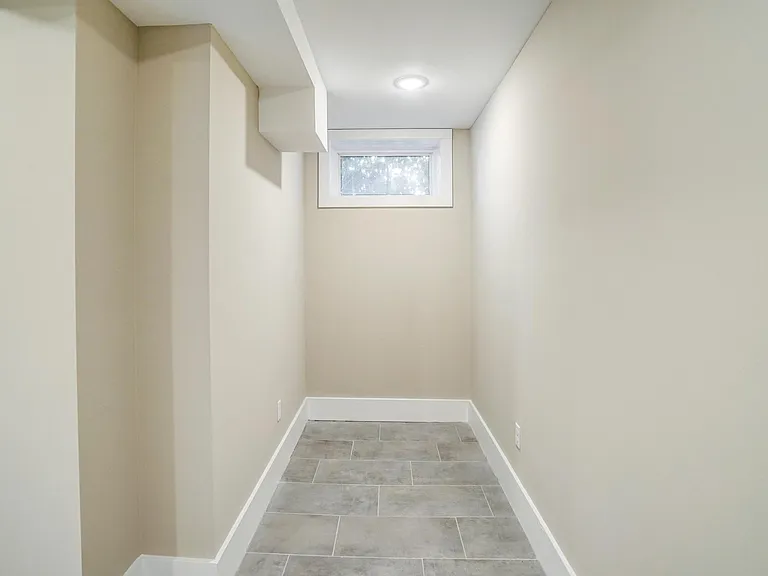 425 N Arthur Ashe Blvd #B — Photo 14