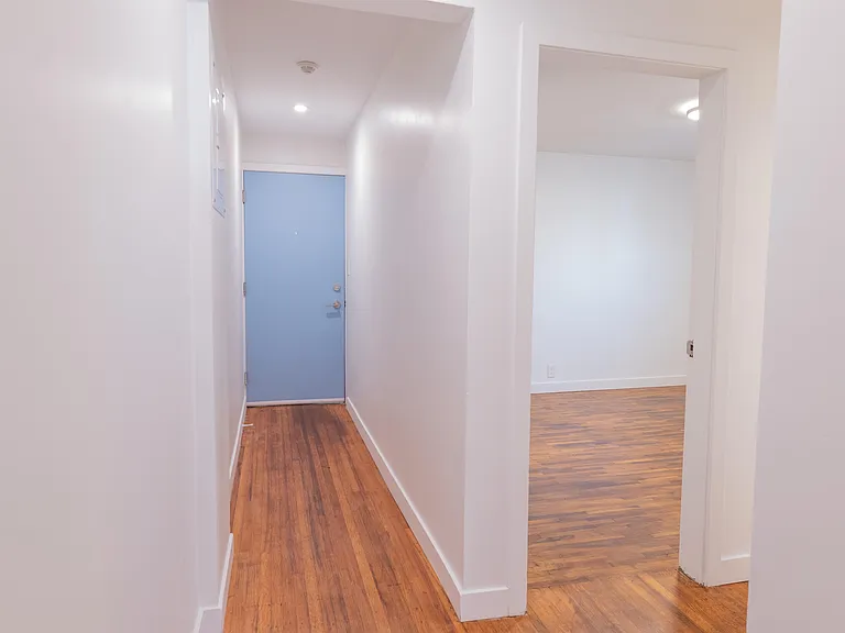 2185 Oxford St #103 — Photo 16
