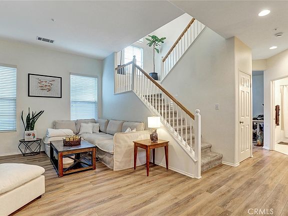 2nd image of 285 Woodcrest Ln