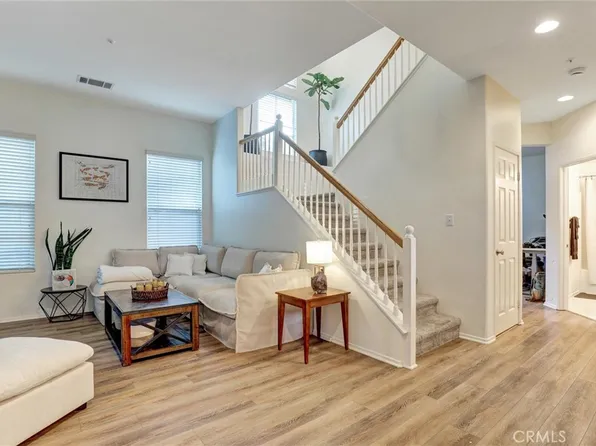 285 Woodcrest Ln, Aliso Viejo, CA 92656