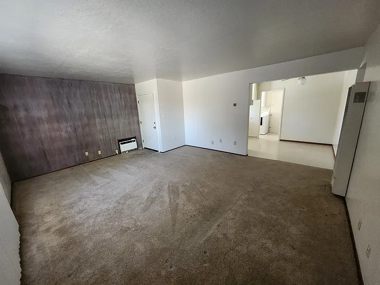 1605 Eastern Ave — Photo 12