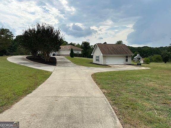 2nd image of 54 Whatley Rd