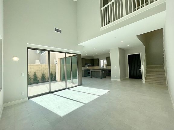 4th image of 106 Lomita