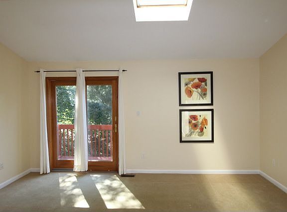 Master bedroom door to balcony