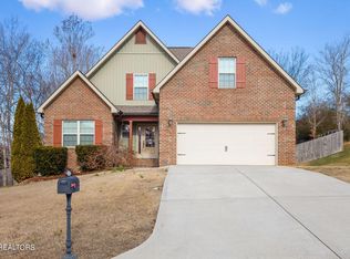 244 Fallon Ln, Lenoir City, TN 37771