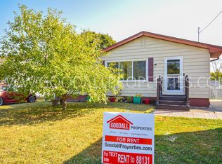 1513 Sampson St, Des Moines, IA 50316