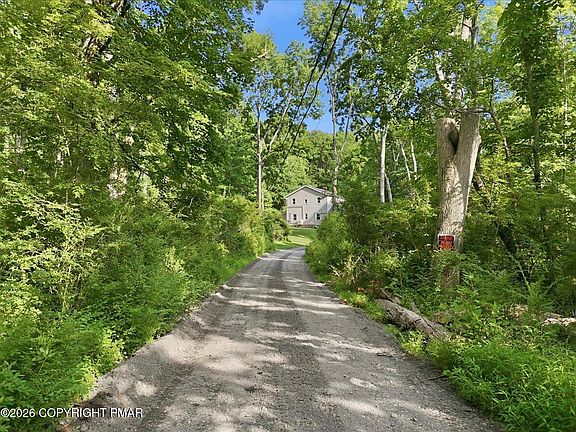 3rd image of 575 Mount Nebo Rd