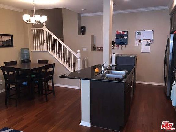 4th image of 5406 W 149th Pl Unit 10