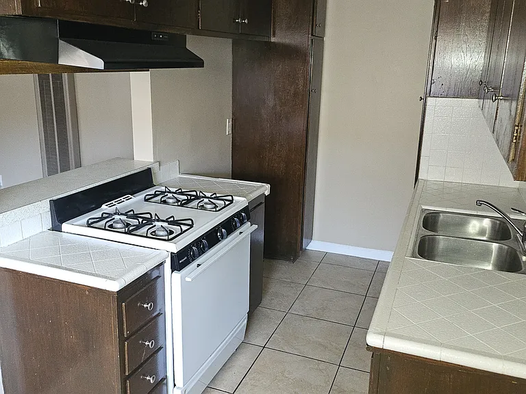 6517 Newlin Ave — Photo 6