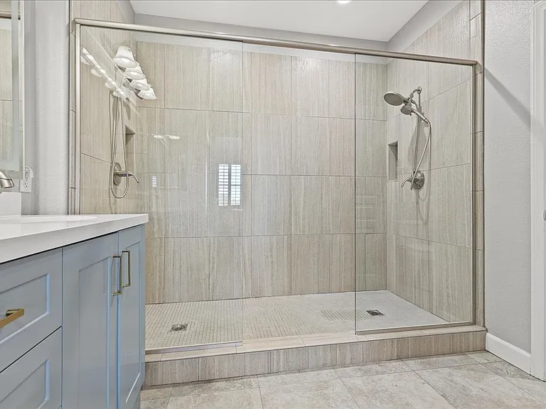 660 Peachy Canyon Cir #201 — Photo 18