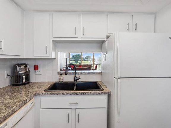 4th image of 1624 Pine Valley DR #208