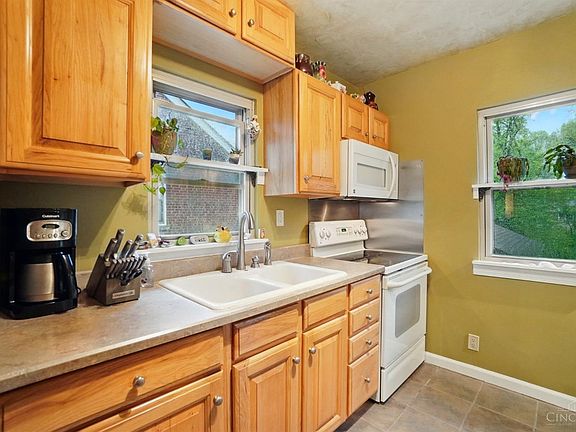 5th image of 6068 Benken Ln