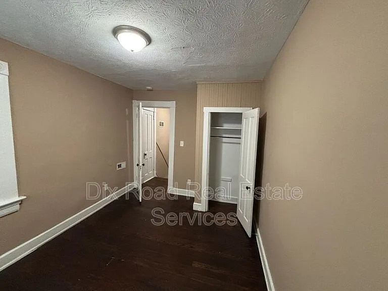 1581 Madison Ave — Photo 20