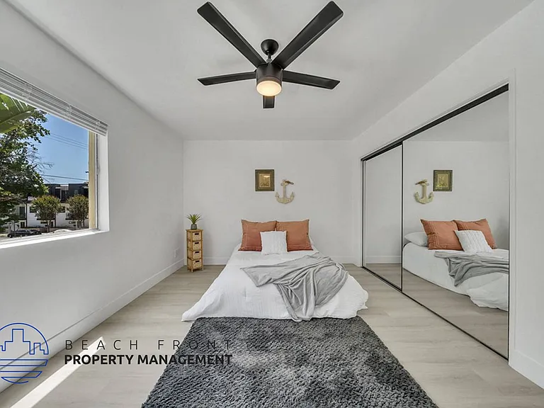 5311 Hermitage Ave. — Photo 19