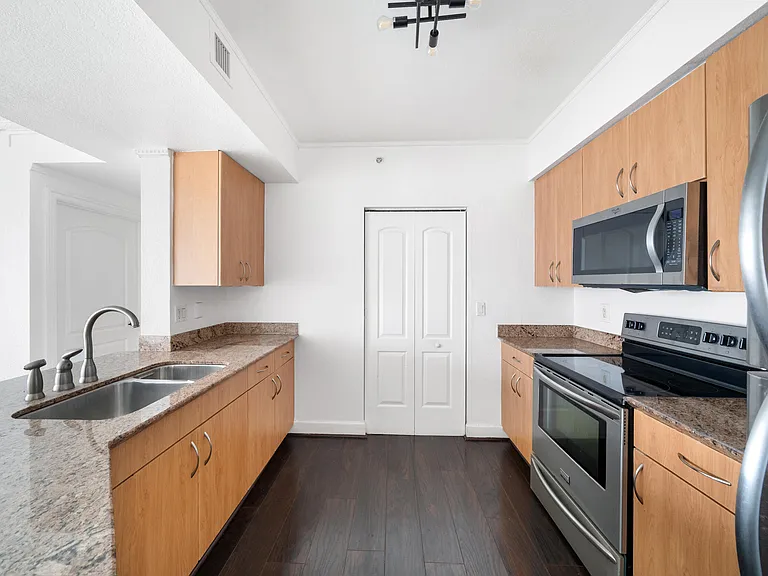 1830 Radius Dr #405 — Photo 1