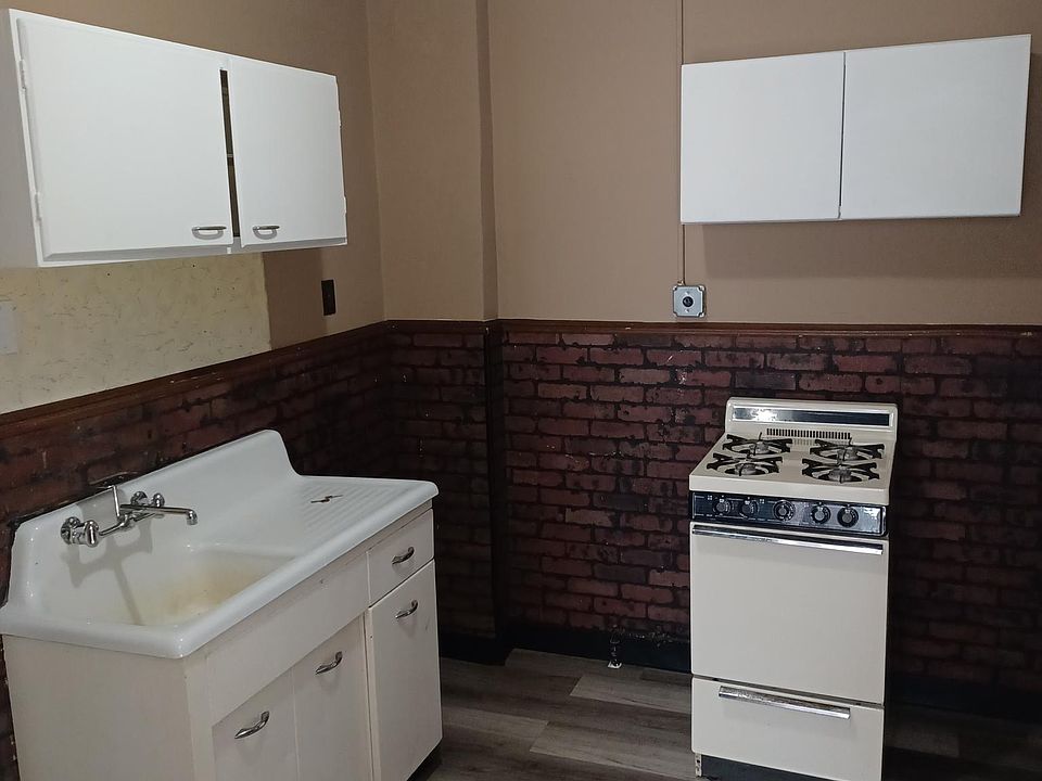 2nd image of 2526 1/2 Cascade St