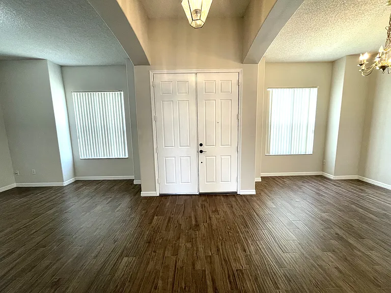 2722 Willow Creek Dr — Photo 6