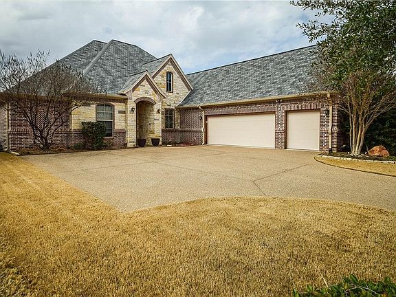 2nd image of 2316 Bordeaux Dr