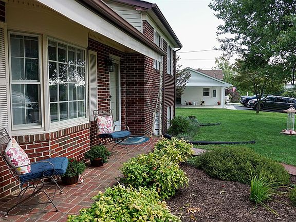 4th image of 535 Walters Dr