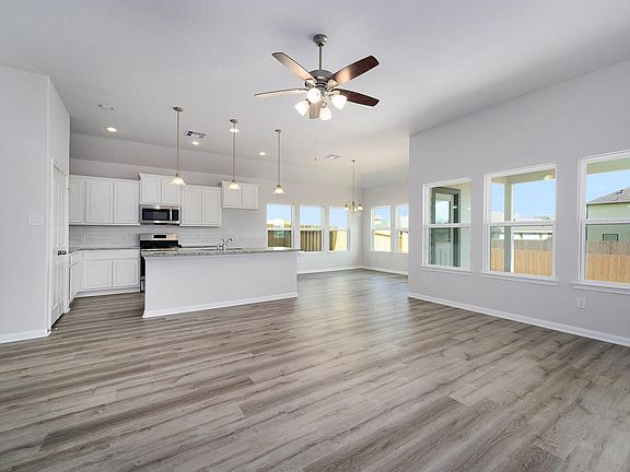 4th image of 13038 Laura Lake Dr