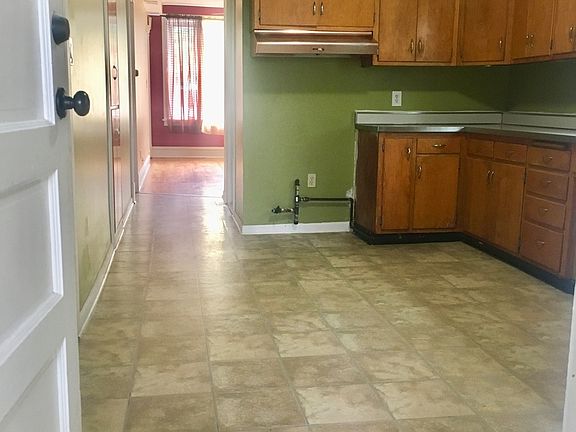 4th image of 3137 W 42nd Pl