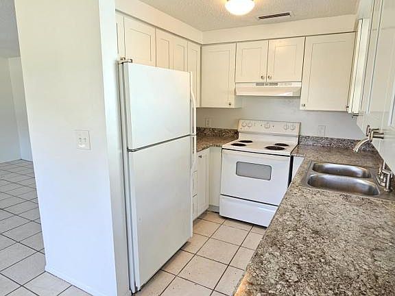 5th image of 914 67th Ave W