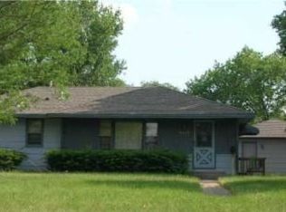 6817 Bethia Ln N, Brooklyn Park, MN 55428