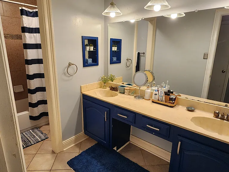 4204 Wayfaring St — Photo 8