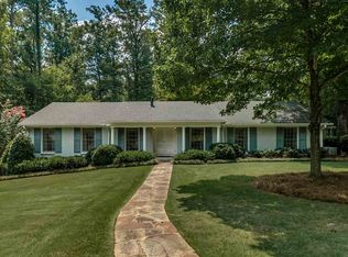 3657 Dunbarton Dr, Mountain Brook, AL 35223