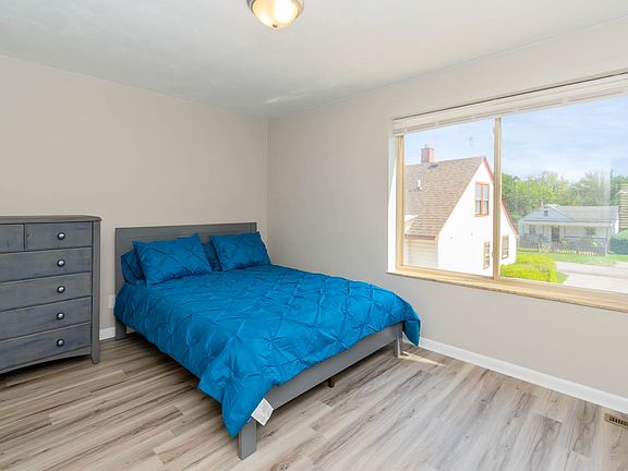 4th image of 1540 Chela Ave APT C