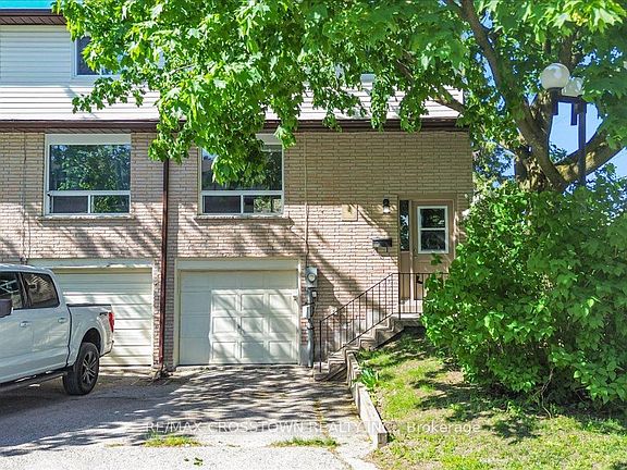 2nd image of 1095 Mississaga St W #121