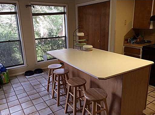 3rd image of 8619 Rosewood Dr