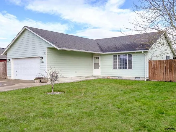 460 N 10th St, Harrisburg, OR 97446
