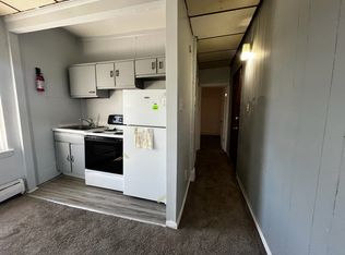 1200 E 9th St #201, Crum Lynne, PA 19022