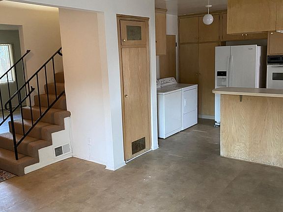 3rd image of 530 E Hazel St #1