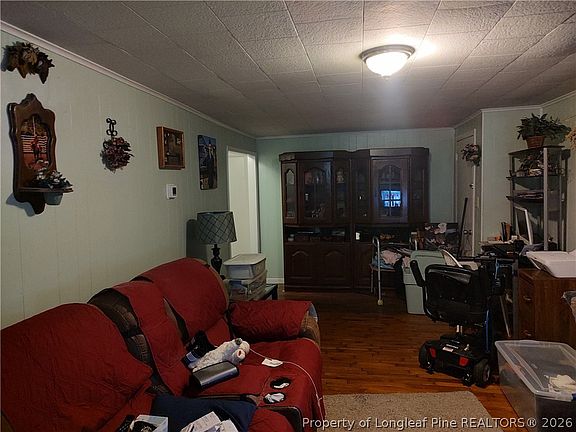 5th image of 5637 Camden Rd