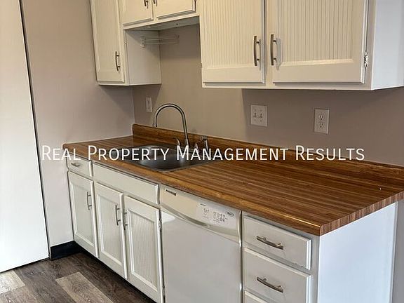 5th image of 222 Chandler Ave