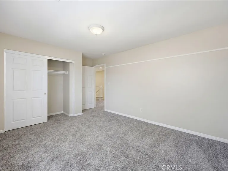 18112 Osborne St — Photo 46