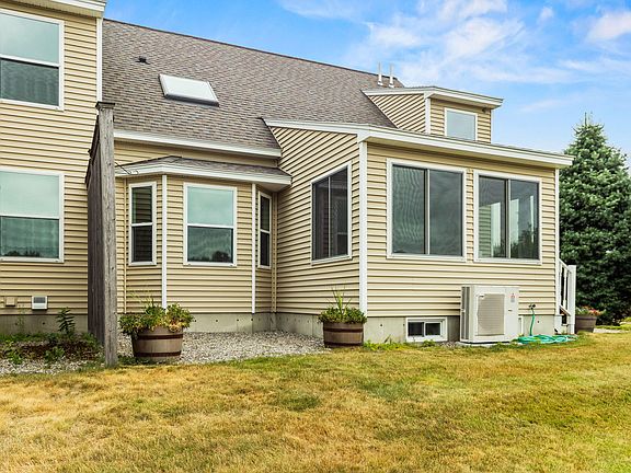 5th image of 57 Ridgefield Drive #33