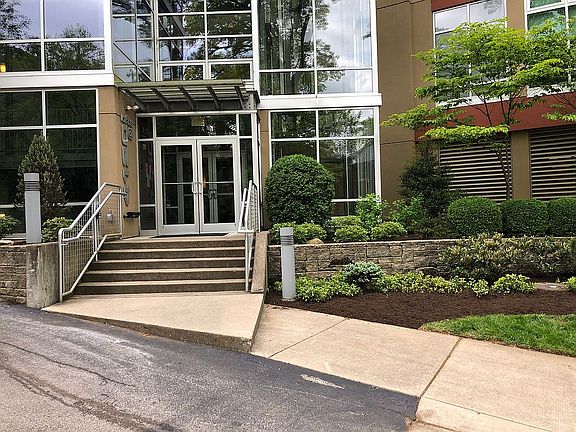 3rd image of 4120 Allendale Dr #5-C